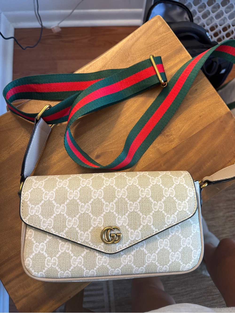 Gucci Beige Monogram Ophidia Crossbody with Green-Red Web Strap - Picture 2 of 2